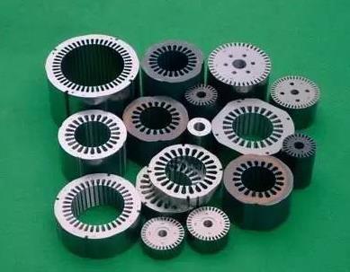 �մ��c����Ƭ��ճ����ʲô�z��